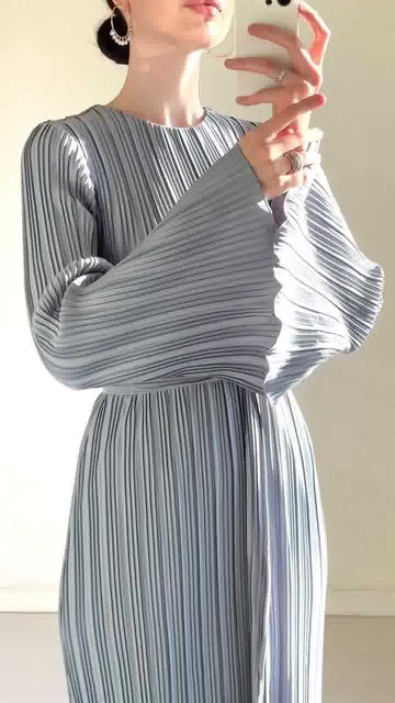 Woochic robe à manches longues évasées col rond plissée gris S